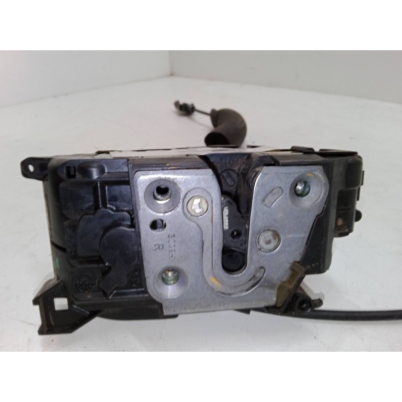Recambio de cerradura puerta delantera derecha para renault megane iii hatchback (bz0/1_, b3_) 1.5 dci referencia OEM IAM   