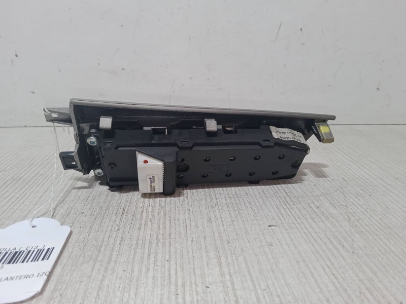 Recambio de mando elevalunas delantero izquierdo para toyota corolla (_e12_) 1.6 vvt-i (zze121_) referencia OEM IAM 84820-0F030 