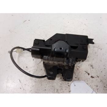 CERRADURA MALETERO / PORTON 
