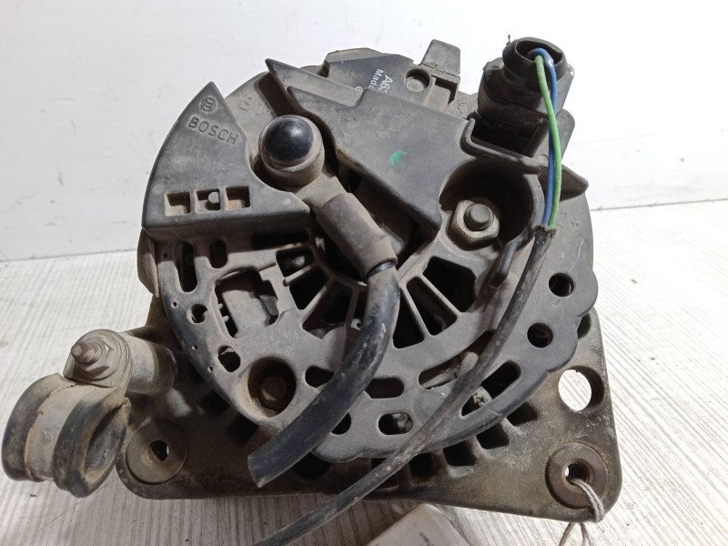 Recambio de alternador para volkswagen polo (6n2) 1.0 referencia OEM IAM   