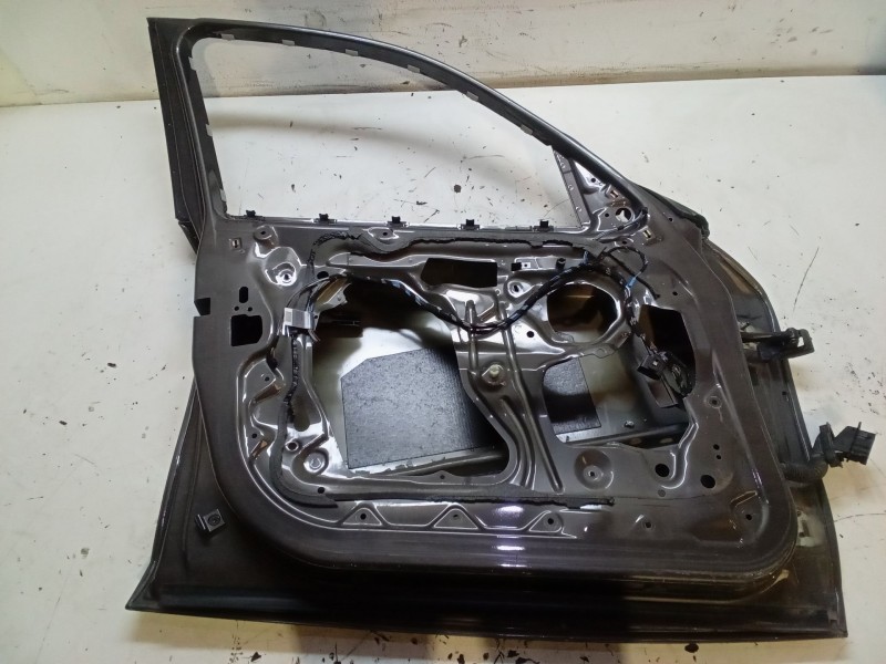 Recambio de puerta delantera izquierda para bmw 1 (e87) 120 d referencia OEM IAM   