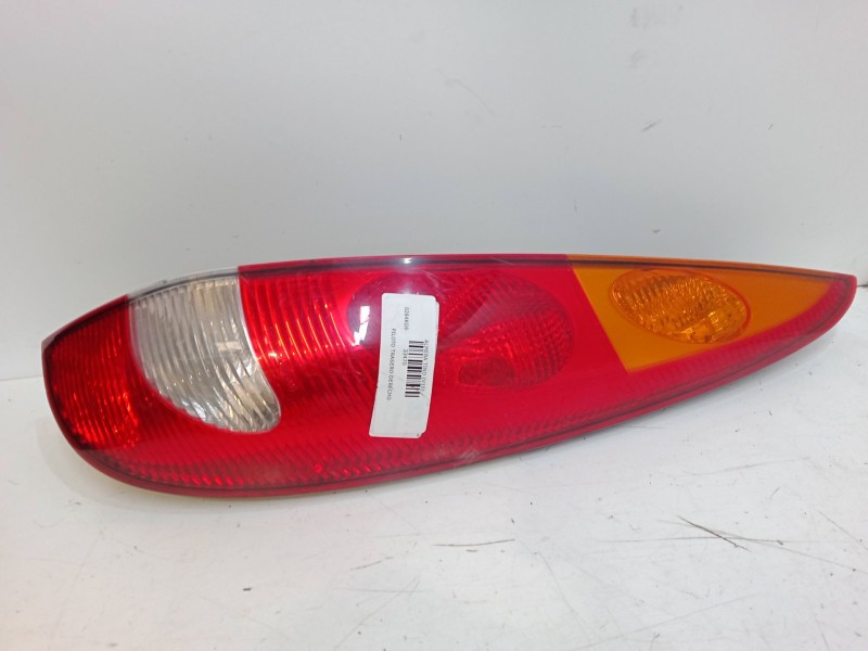 Recambio de piloto trasero derecho para nissan almera tino (v10) 1.8 referencia OEM IAM   