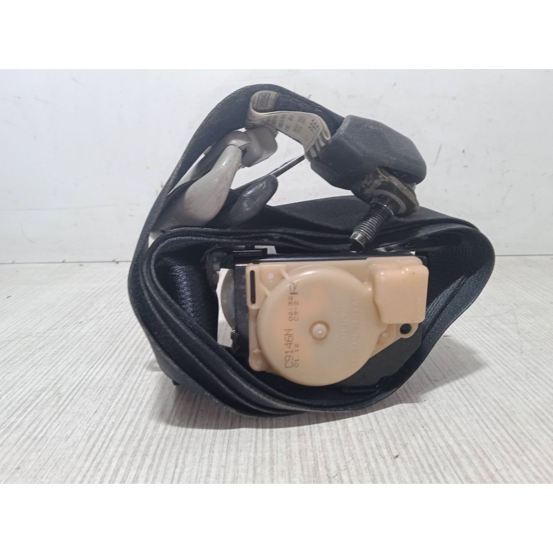 Recambio de cinturon seguridad delantero derecho para toyota corolla (_e12_) 1.6 vvt-i (zze121_) referencia OEM IAM   