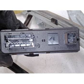 ELEVALUNAS ELECTRICO DELANTERO DERECHO 