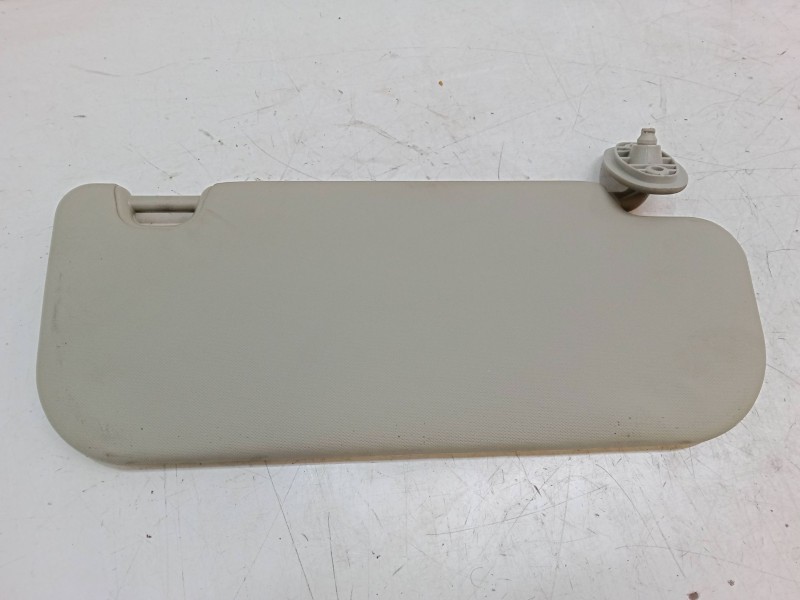 Recambio de parasol izquierdo para kia carens iv 1.7 crdi referencia OEM IAM   