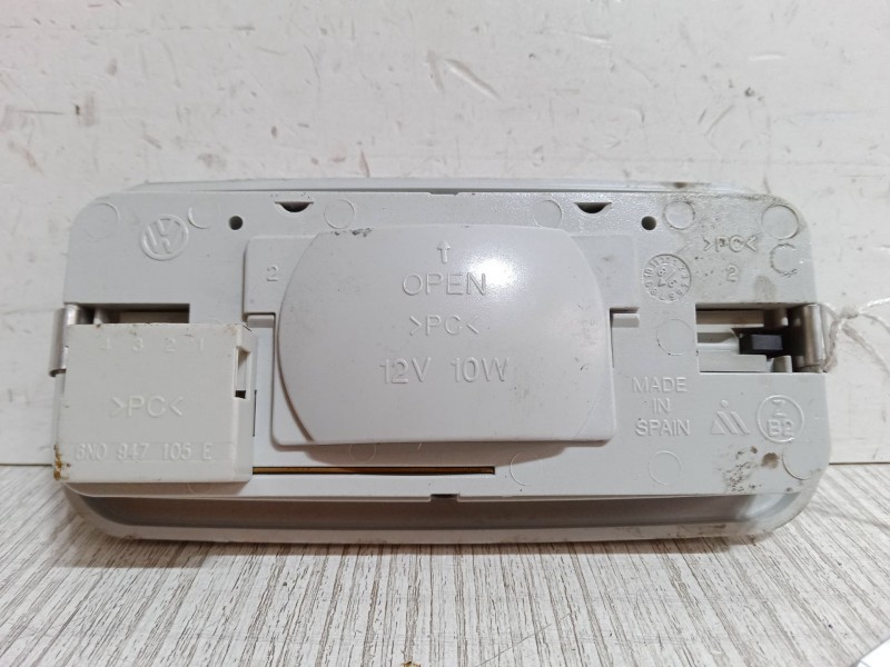 Recambio de luz interior delantera para volkswagen lupo i (6x1, 6e1) 1.0 referencia OEM IAM   