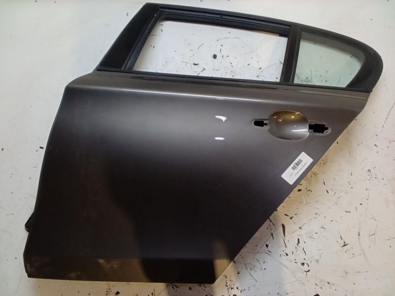 Recambio de puerta trasera izquierda para bmw 1 (e87) 120 d referencia OEM IAM   