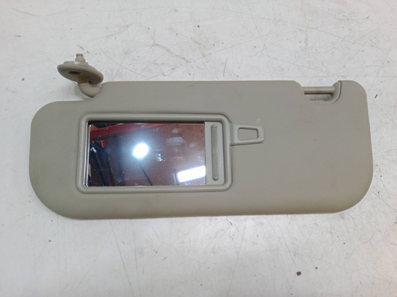 Recambio de parasol izquierdo para kia carens iv 1.7 crdi referencia OEM IAM   