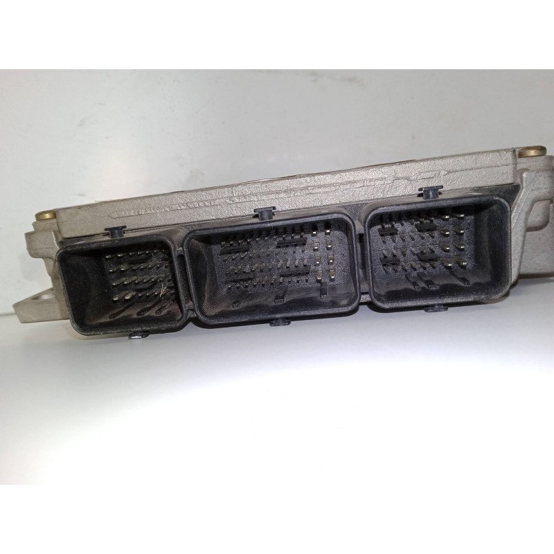 Recambio de centralita motor uce para citroën c4 i (lc_) 1.4 16v referencia OEM IAM SW16735054  SW9659099180