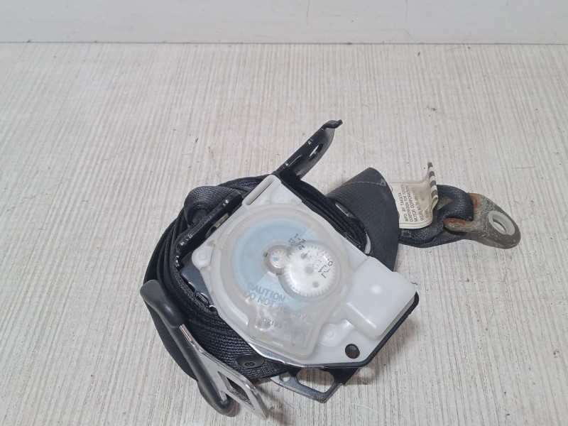 Recambio de cinturon seguridad trasero derecho para toyota corolla (_e12_) 1.6 vvt-i (zze121_) referencia OEM IAM   
