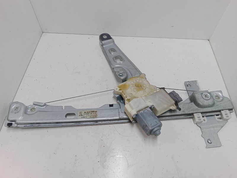 Recambio de elevalunas electrico delantero derecho para peugeot 5008 (0u_, 0e_) 1.6 hdi referencia OEM IAM 9682808880  