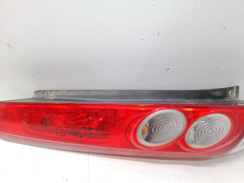 Recambio de piloto trasero izquierdo para ford fiesta v (jh_, jd_) 1.4 16v referencia OEM IAM   