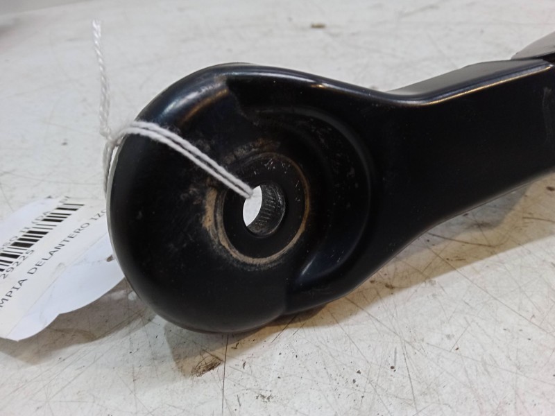 Recambio de brazo limpia delantero izquierdo para citroën c4 grand picasso ii (da_, de_) 2.0 bluehdi 150 referencia OEM IAM   