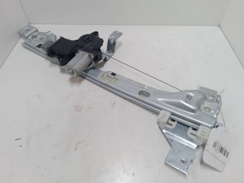 Recambio de elevalunas electrico trasero derecho para peugeot 5008 (0u_, 0e_) 1.6 hdi referencia OEM IAM 9682808680  