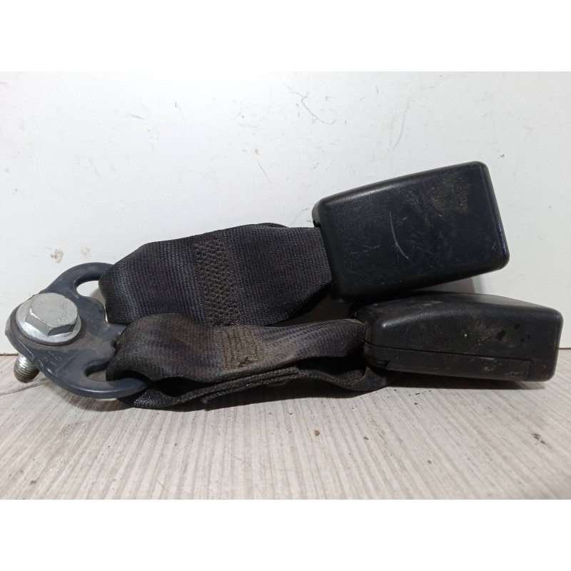 Recambio de anclaje cinturon trasero central para dacia sandero ii tce 90 (b8m1, b8ma) referencia OEM IAM   