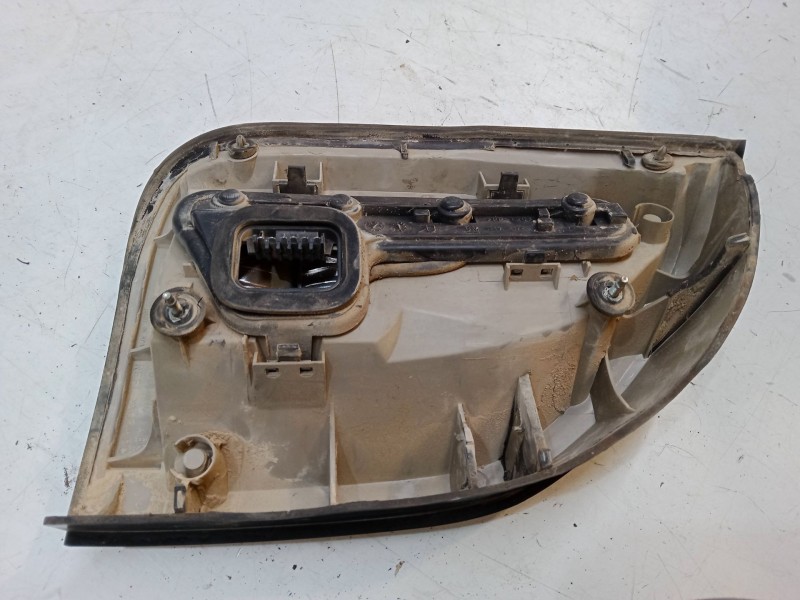 Recambio de piloto trasero derecho para opel zafira a monospace (t98) 2.0 dti 16v (f75) referencia OEM IAM   