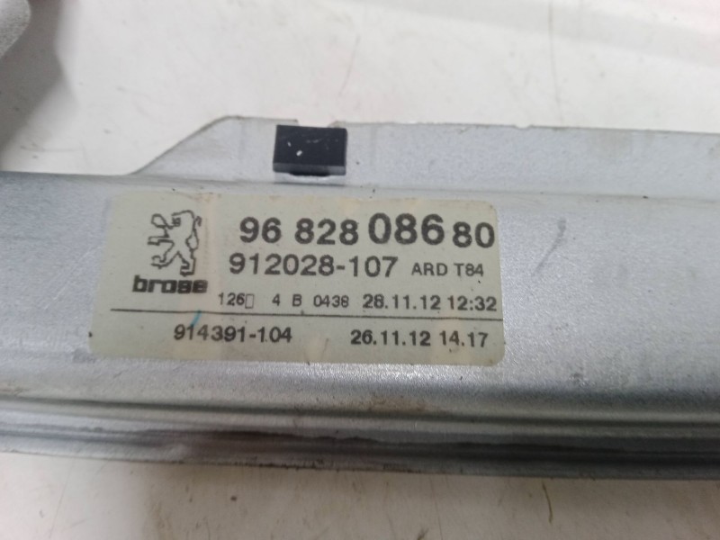 Recambio de elevalunas electrico trasero derecho para peugeot 5008 (0u_, 0e_) 1.6 hdi referencia OEM IAM 9682808680  