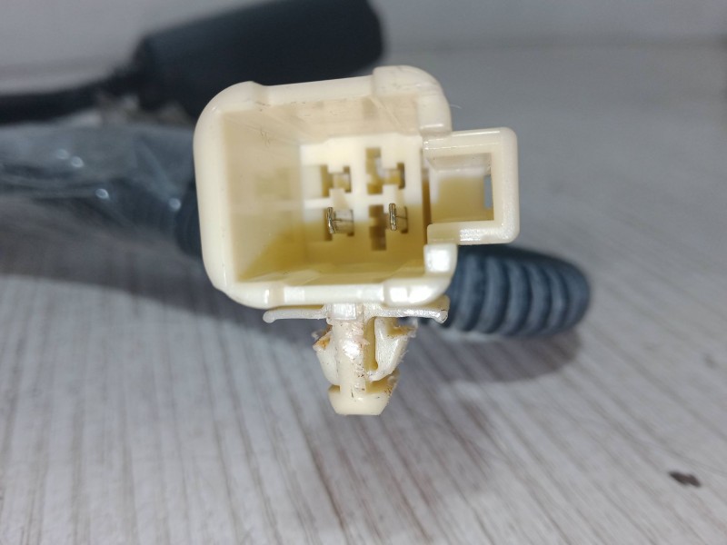 Recambio de anclaje cinturon delantero derecho para toyota corolla (_e12_) 1.6 vvt-i (zze121_) referencia OEM IAM   