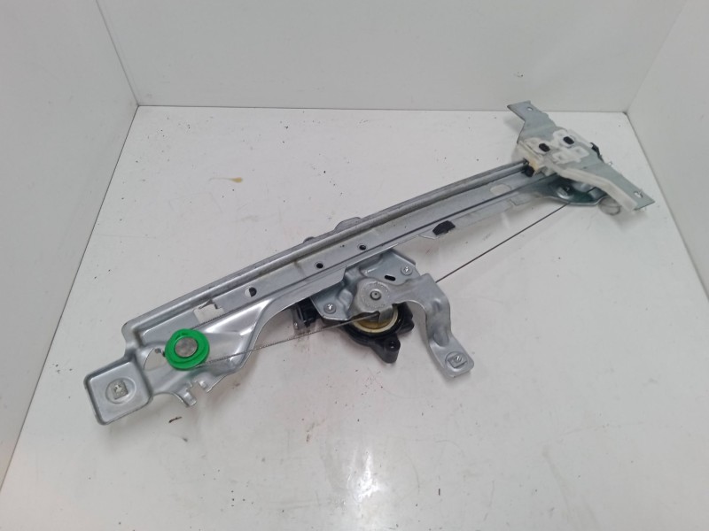 Recambio de elevalunas electrico trasero derecho para peugeot 5008 (0u_, 0e_) 1.6 hdi referencia OEM IAM 9682808680  