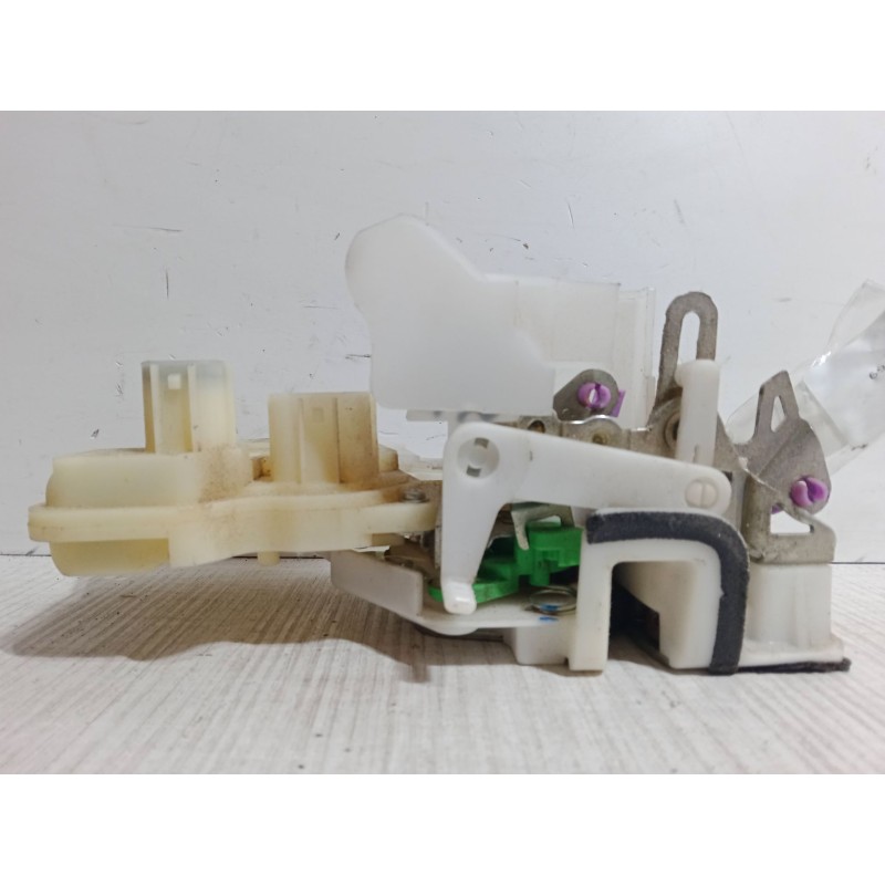 Recambio de cerradura puerta trasera derecha para honda cr-v ii (rd_) 2.2 ctdi (rd9) referencia OEM IAM   