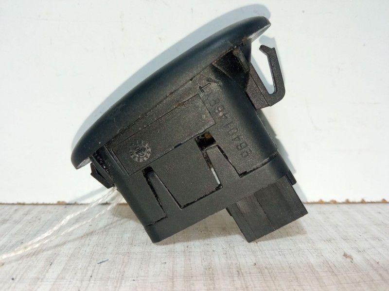 Recambio de mando elevalunas trasero derecho para citroën c3 i (fc_, fn_) 1.4 hdi referencia OEM IAM   