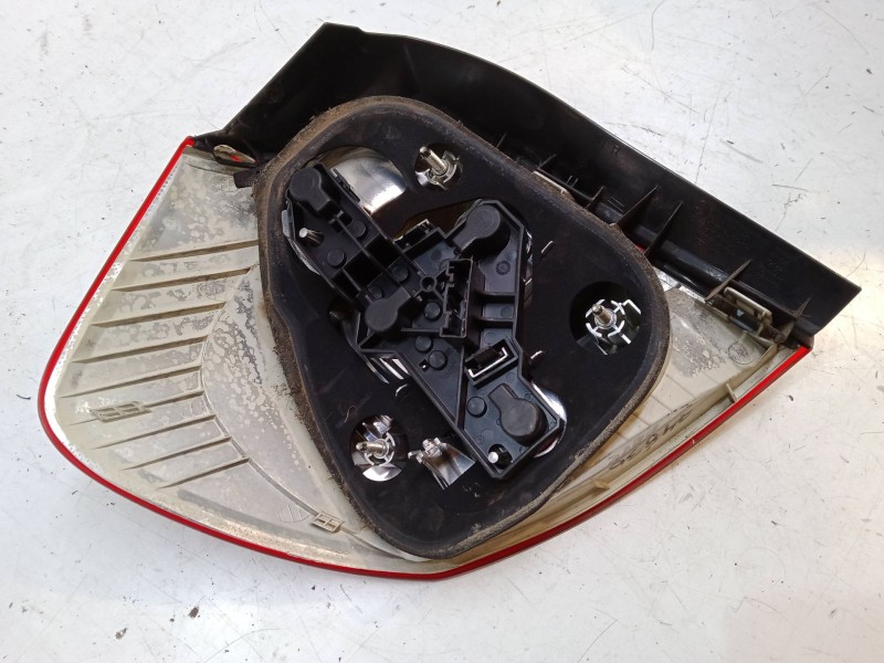 Recambio de piloto trasero derecho para bmw 1 (e87) 116 i referencia OEM IAM   