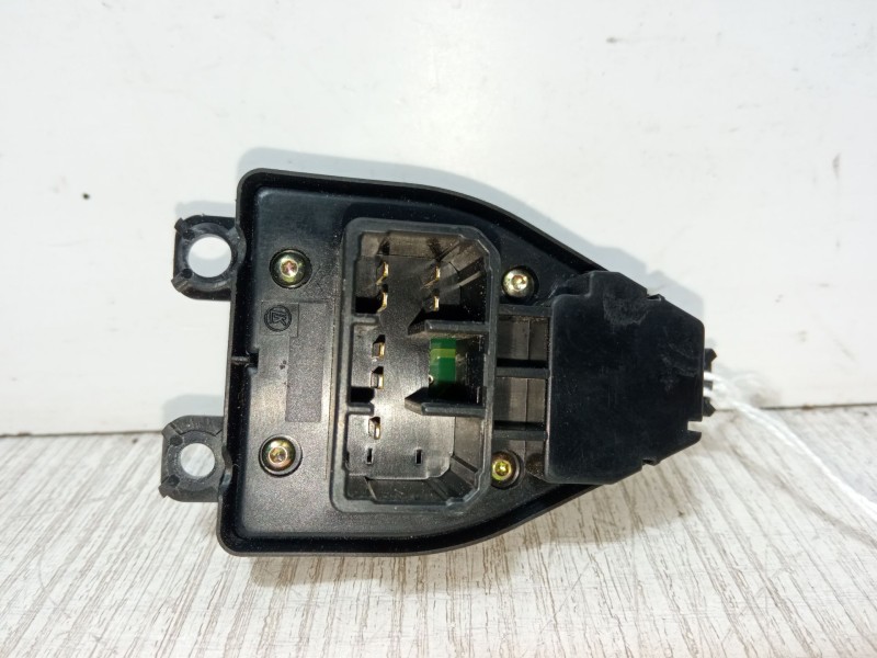 Recambio de mando retrovisor para mazda 2 (dy) 1.4 cd referencia OEM IAM B25D66600  