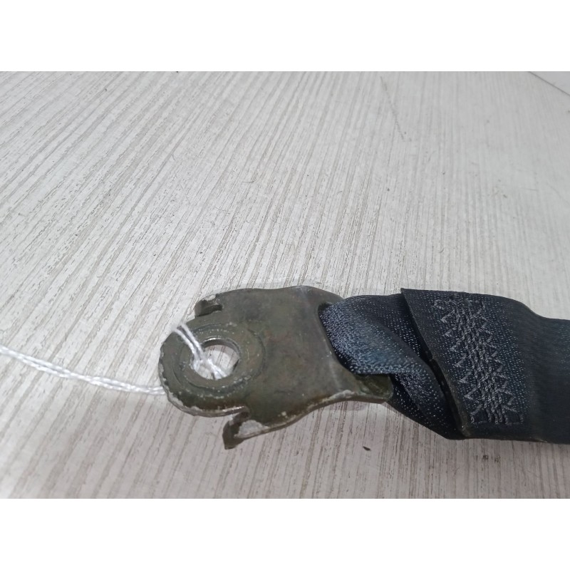 Recambio de anclaje cinturon trasero derecho para toyota corolla (_e12_) 1.6 vvt-i (zze121_) referencia OEM IAM   