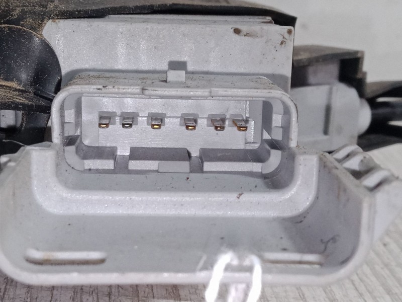 Recambio de cerradura puerta delantera derecha para citroën c4 i (lc_) 1.4 16v referencia OEM IAM 45887095  