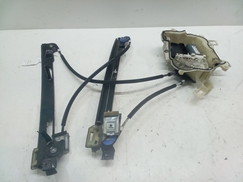 Recambio de elevalunas electrico delantero izquierdo para seat altea xl (5p5, 5p8) 1.6 tdi referencia OEM IAM 5P0837401AF3C09597