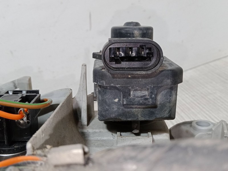 Recambio de faro derecho para renault twingo ii (cn0_) 1.2 turbo (cn0c, cn0f) referencia OEM IAM 39100748  