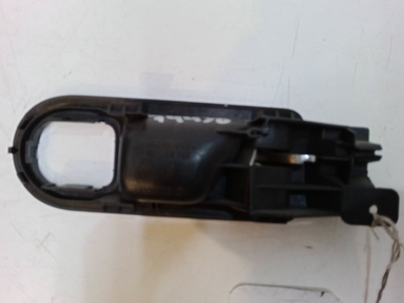 Recambio de maneta interior puerta delantera derecha para volkswagen golf iv (1j1) 1.9 tdi referencia OEM IAM   