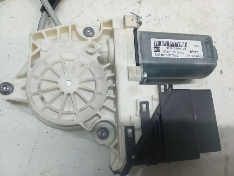 Recambio de elevalunas electrico trasero derecho para seat altea xl (5p5, 5p8) 1.6 tdi referencia OEM IAM S1501H009 995915570 3C