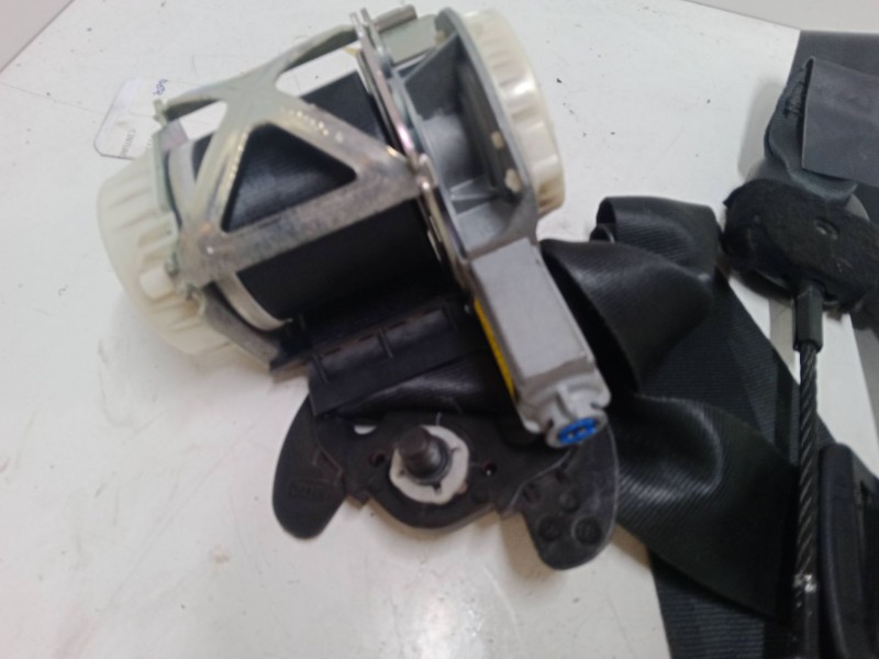 Recambio de cinturon seguridad delantero derecho para peugeot 5008 (0u_, 0e_) 1.6 hdi referencia OEM IAM   