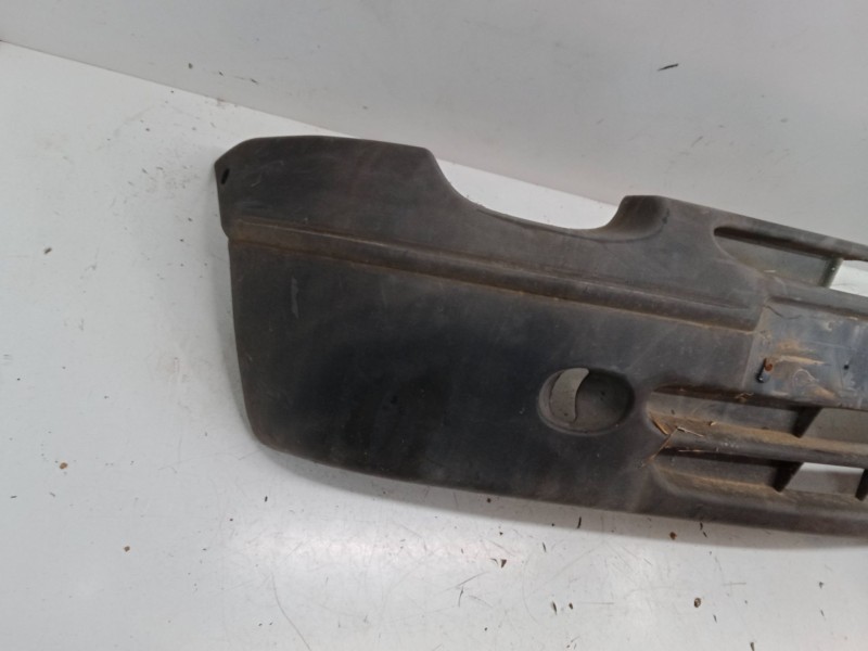 Recambio de paragolpes delantero para renault twingo ii (cn0_) 1.2 turbo (cn0c, cn0f) referencia OEM IAM   