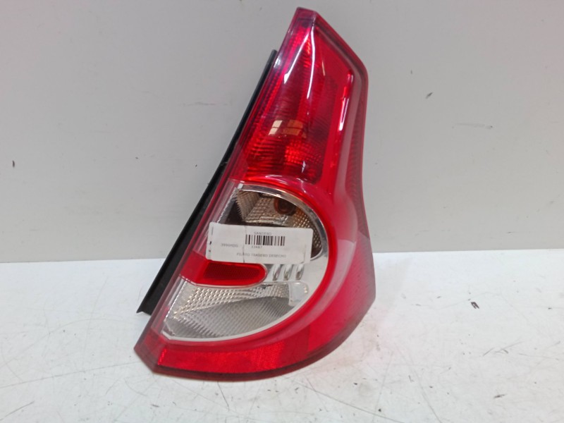 Recambio de piloto trasero derecho para dacia sandero 1.2 16v referencia OEM IAM   