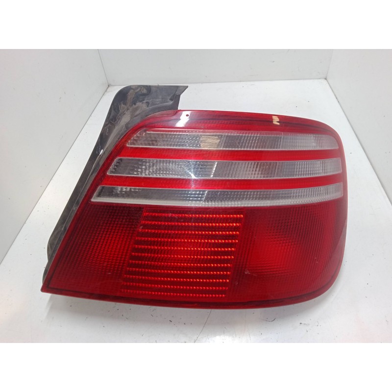 Recambio de piloto trasero derecho para honda accord vi (ck, cg, ch, cf) 1.8 i (cg8) referencia OEM IAM   