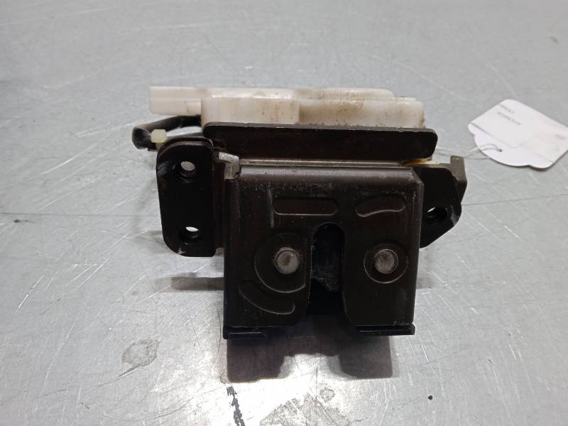 CERRADURA MALETERO / PORTON 