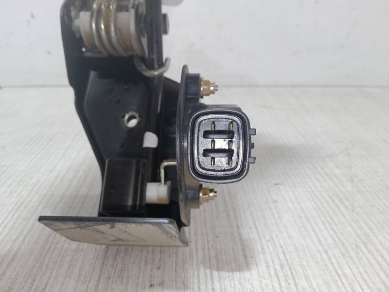 Recambio de pedal acelerador para toyota corolla (_e12_) 1.6 vvt-i (zze121_) referencia OEM IAM 89281-52021  