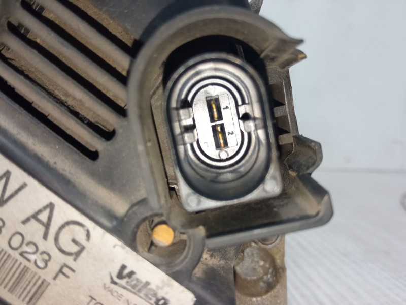 Recambio de alternador para seat leon (1p1) 1.6 tdi referencia OEM IAM 03L903023F TG14C026 211020332