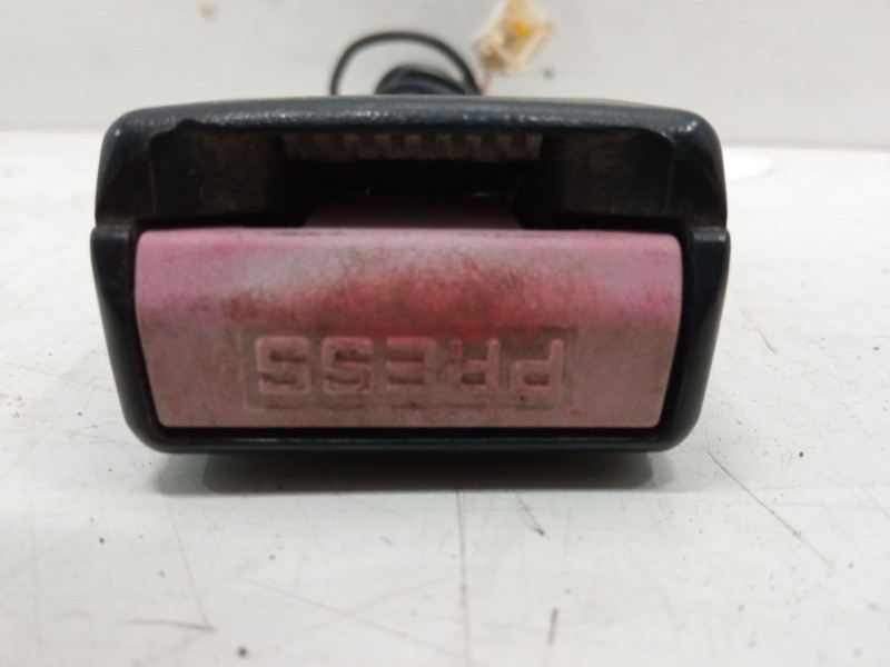 Recambio de anclaje cinturon delantero derecho para citroën c4 coupé (la_) 1.6 hdi referencia OEM IAM   