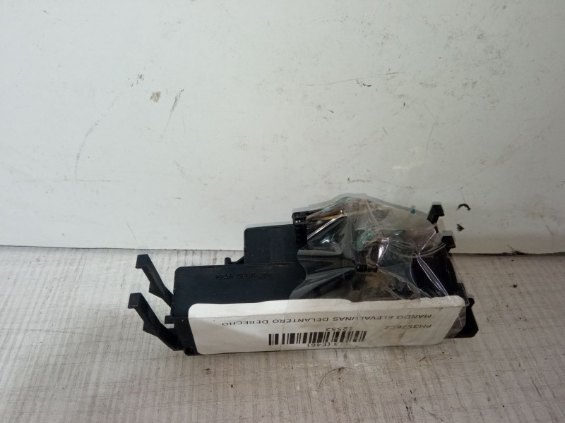 Recambio de mando elevalunas delantero derecho para bmw 3 (e46) 320 i referencia OEM IAM 6131-8381514 61.31-8 381 518 