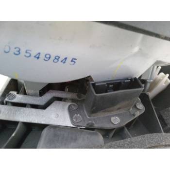 PILOTO TRASERO IZQUIERDO 63218364921 