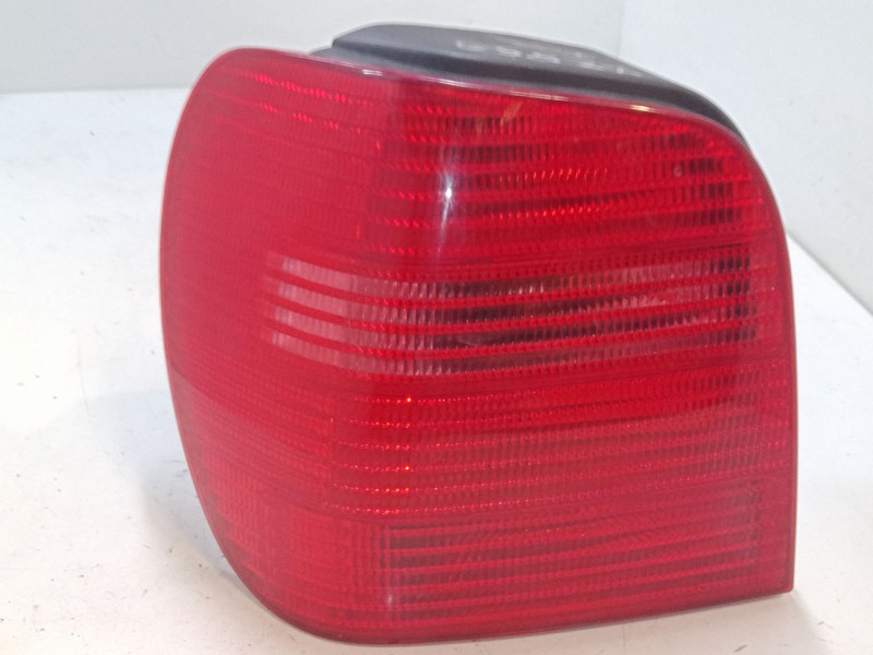 Recambio de piloto trasero izquierdo para volkswagen polo (6n2) 1.4 referencia OEM IAM   