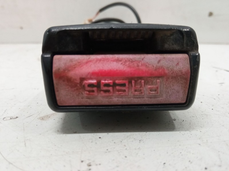 Recambio de anclaje cinturon delantero izquierdo para citroën c4 coupé (la_) 1.6 hdi referencia OEM IAM   