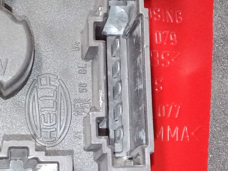 Recambio de piloto trasero izquierdo para volkswagen polo (6n2) 1.4 referencia OEM IAM   