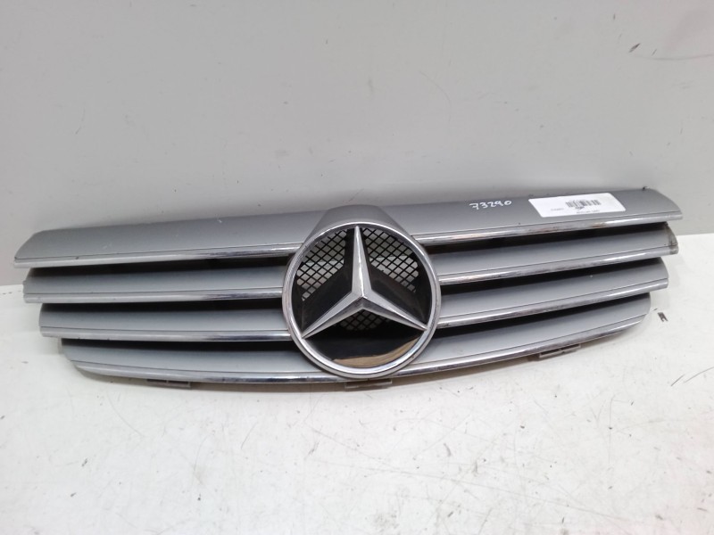 Recambio de rejillas capo para mercedes-benz clk (c209) clk 240 (209.361) referencia OEM IAM   