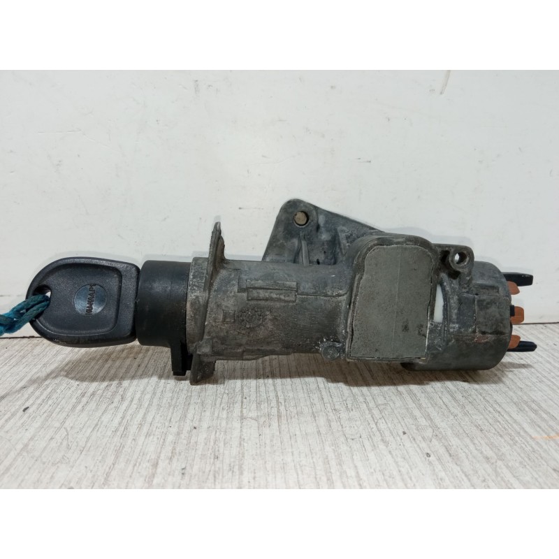 Recambio de clausor para skoda fabia i (6y2) 1.4 16v referencia OEM IAM 4B0905851C  