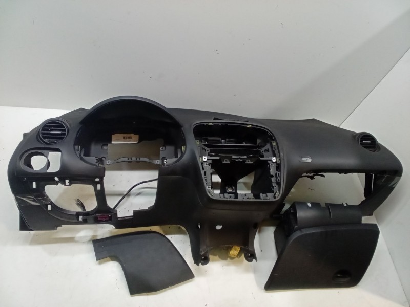Recambio de salpicadero para seat altea xl (5p5, 5p8) 1.6 tdi referencia OEM IAM   