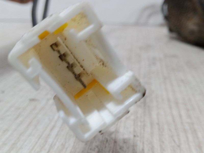 Recambio de anclaje cinturon trasero derecho para citroën c4 coupé (la_) 1.6 hdi referencia OEM IAM   